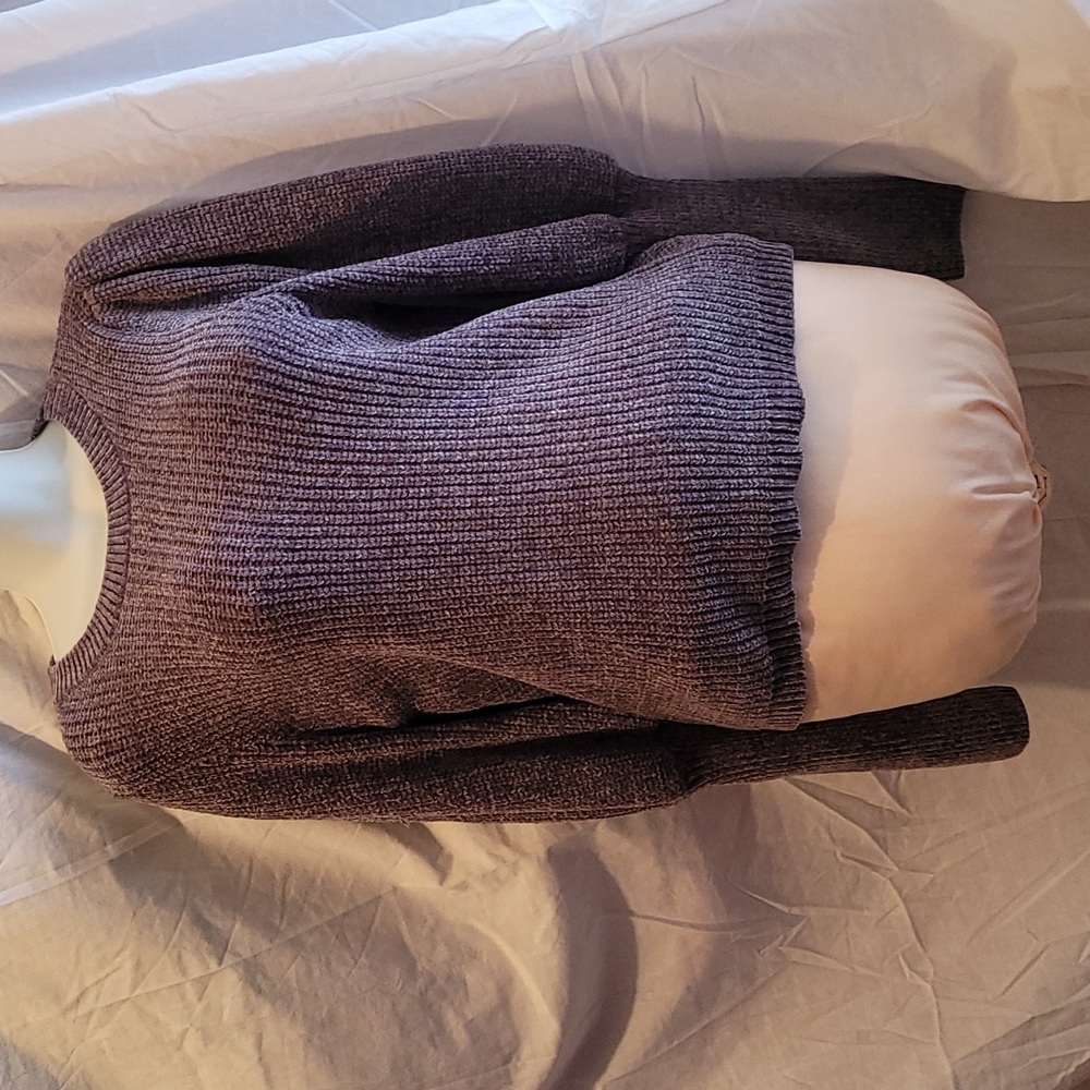 Ladies sweater
